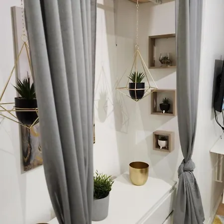 Est A Vous ! Apartmán *